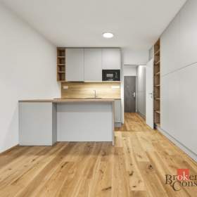 Foto inzerátu Pronájem bytu 1+kk 29 m², Hradec Králové