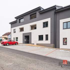 Foto inzerátu Prodej bytu 2+kk 47 m², Břasy
