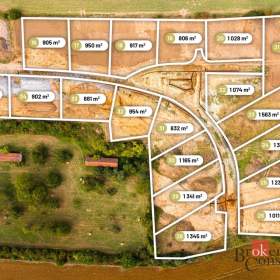 Foto inzerátu Prodej stavebního pozemku 905 m², Starý Bydžov