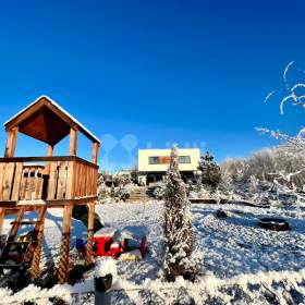 Foto inzerátu Prodej, RD 5+kk, 168m2, pozemek 1299 m2, Vysoký Újezd u Berouna