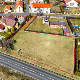 Nádherný stavební pozemek 1121 m2 ve Slavětíně, okr. Louny / 17999721