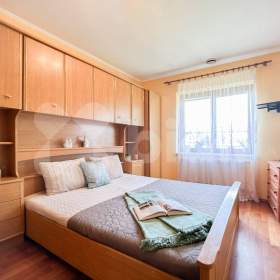 Foto inzerátu Prodej RD 377 m² s terasou, zahradou, garáží, v obci Klíčany - Praha Východ