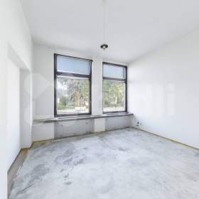 Foto inzerátu Blansko - centrum  /  bytová jednotka 127m2 + nebytový prostor 93m2 + garáž