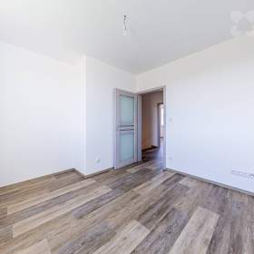 Foto inzerátu Moderní novostavba 5+kk s pozemkem 503 m2 - ideální pro rodinu, Hořovice