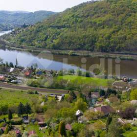 Stavební pozemek v Sebuzíně, s krásným výhledem na slunném místě 1272m / 18931818