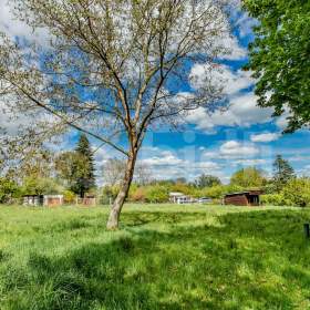 Foto inzerátu Pozemek 1143 m2 u řeky v Českých Budějovicích