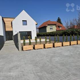 Prodej 4+kk, UP 107 m2, zahrada 229 m2, Praha 9- Běchovice / 19016267