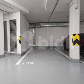 Fotka k inzerátu Moderní garáž s automatickým otevíráním vrat v Libni / 19018160