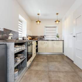 Foto inzerátu Prodej rodinného domu 3+kk se zahradou ve Zvonkové, 850m2