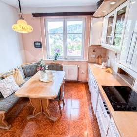 Foto inzerátu Prodej rodinný dům 3+1, pozemek 852, Kraslice