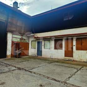 Pronájem komerčního prostoru 120 m2 / 19208424