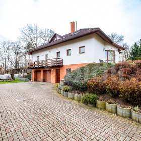 Prodej rodinného domu s velkou zahradou, 1824 m2, Roudnice nad Labem / 19231528