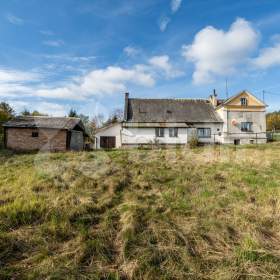 Foto inzerátu Prodej rodinného domu s garáží a prostornou zahradou, Horní Životice