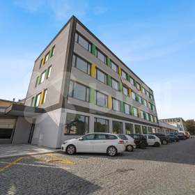 Foto inzerátu Pronájem obchodních prostor, Hradec Králové