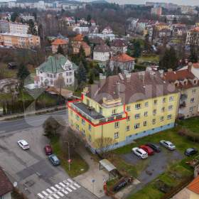 Prodej exkluzivního mezonetového bytu 4+kk, 132 m²  s terasou 70 m²  -  Česká Lípa / 19310176