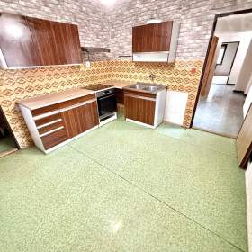 Pronájem bytu 3+1, 120 m2, v rodinném domě se zahradou, obec Nezamyslice, okr. Prostějov / 19313077