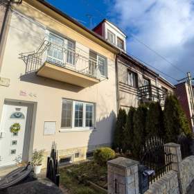 Prodej rodinného domu 5+1 215m2, 148m2 / 19332709