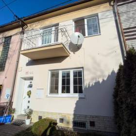 Prodej rodinného domu 5+1 215m2, pozemek 148m2 / 19332709