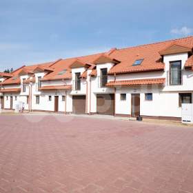 Prodej rodinného domu 219 m² , pozemek 472 m²  / 19332768