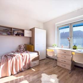 Foto inzerátu Prodej RD, pneuservisu a kadeřnictví