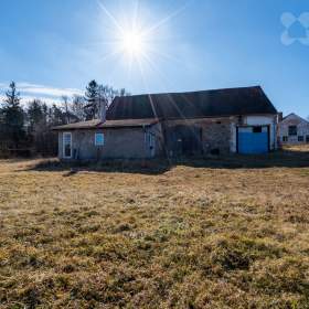 Na prodej dům na stavebním pozemku 3.097 m2 u Dobříše / 19380301