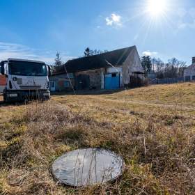 Foto inzerátu Na prodej stavební pozemek 3.097 m2 v Dalekých Dušníkách u Dobříše