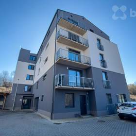 Prodej bytu 4+KK, 93 m2 s dvěma balkony a garáží -  Tuchoměřice, Praha- západ / 19396082