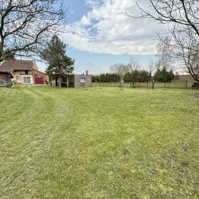 Nemovitost s velkým pozemkem 2696 m2, Chrášťany, Hulín / 19412725