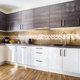 Foto inzerátu byt 4+KK v rodinném domě s garáží a zahradou, Popovičky