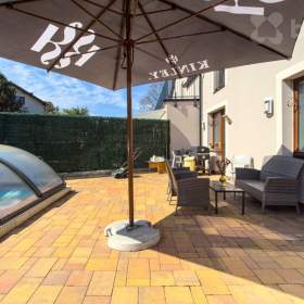 Foto inzerátu byt 4+KK v rodinném domě s garáží a zahradou, Popovičky