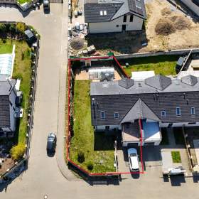 Foto inzerátu byt 4+KK v rodinném domě s garáží a zahradou, Popovičky