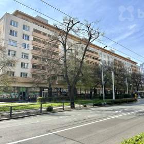 Prodej bytu 3+1, 93 m2, dvě lodžie -  Palackého třída, Pardubice / 19432178