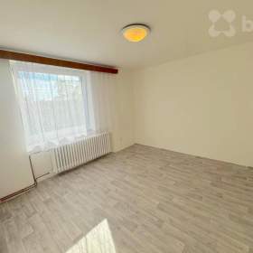 pronájem, byt 2+1 50 m2, Šternberk, ul. Lesní / 19442688