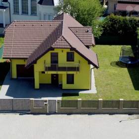 Prodej rodinného domu 5+1, 160m2, pozemek 591m2, Jeneč, ul. Unhošťská / 19446819
