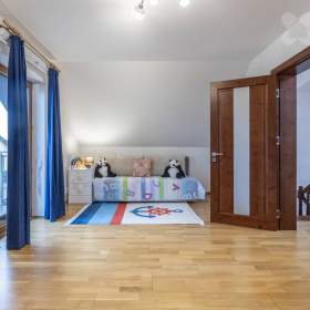 Foto inzerátu Prodej nově postaveného rod. domu 5+1, 160m2, pozemek 591m2, Jeneč, ul. Unhošťská