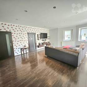 Foto inzerátu Prodej rodinného domu 240 m2, pozemek 705m2, Hrob - Mlýny.