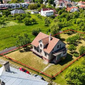 Foto inzerátu Prodej, rodinný dům 7+2 200 m2,  Lukov u Zlína