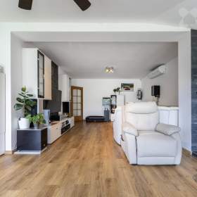 Prodej rodinného domu 3+1, 127 m² , pozemek 1036 m²  -  Velká Bučina / 19459836