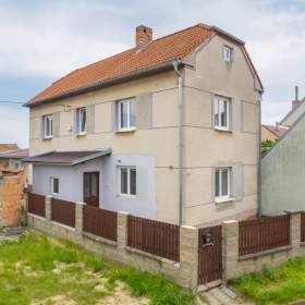 Rodinný dům před rekonstrukcí 4+1, ul. Višňová, Dolní Bojanovice / 19459967