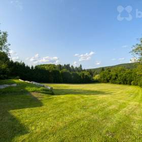 Foto inzerátu Exkluzivní prodej rodinný dům, budova bývalého hostince, pozemek 3591 m2, Planá