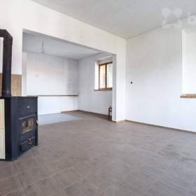 Foto inzerátu Exkluzivní prodej rodinný dům, budova bývalého hostince, pozemek 3591 m2, Planá