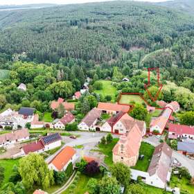Exkluzivní prodej rodinný dům, budova bývalého hostince, pozemek 3591 m2, Planá / 19482578