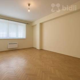 Prodej bytu 3+1, 74 m2 -  Dolní Jirčany, Psáry, Praha- západ / 19499110