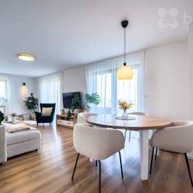 Foto inzerátu Novostavba rodinného domu 5+1, Neslovice - Jasanová, garáž, terasa