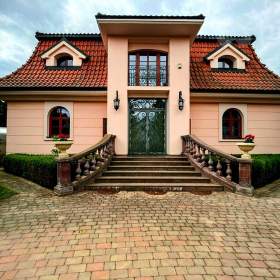 Prostorný rodinný dům 5+1, 256 m2, zahrada 1249 m2, Středokluky / 19508027