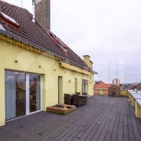 Prodej exkluzivního mezonetového bytu 4+kk, 132 m²  s terasou 70 m²  -  Česká Lípa / 19511293