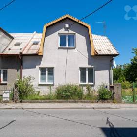Prodej rodinného domu 4+1, 116m2, pozemek 527m2, Valašské Meziříčí / 19513744