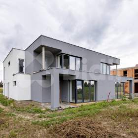 Prodej bytu 4+1 95m²  , 200 m²  zahrada / 19524156