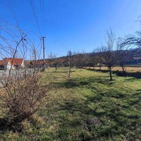 Prodej stavebního pozemku 438m2 -  Želetice u Kyjova / 19524179