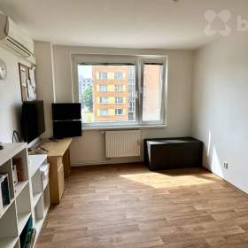 Foto inzerátu Prodej, Byt 4+1, 91 m2, Mandysova ulice, Nový Hradec Králové